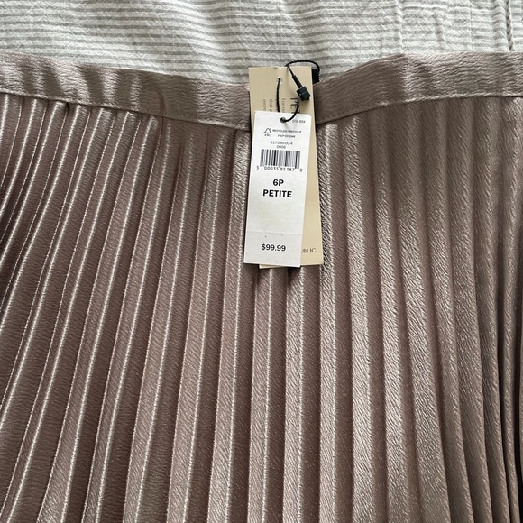 Banana republic skirt - Picture 2 of 6